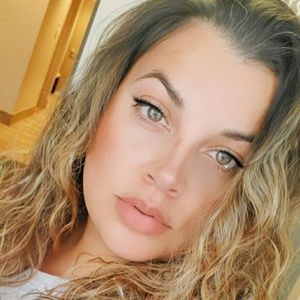 Meet your Posher, Maribel